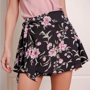 Lulu’s Prime Perfection Black Floral Print Faux Wrap Skort